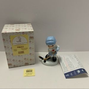 PRECIOUS MOMENTS Canadian Exclusive Hockey Figurine vintage with box 1998